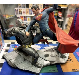 BATMAN KOTOBUKIYA AVEC SUPERMAN